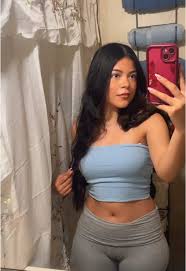 amateur OnlyFans model photo gallery 106