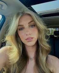 OnlyFans girl amateur model gallery 055