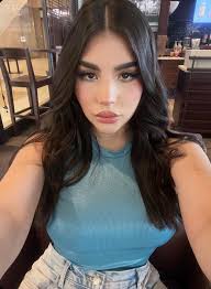 OnlyFans creator-style amateur gallery 072